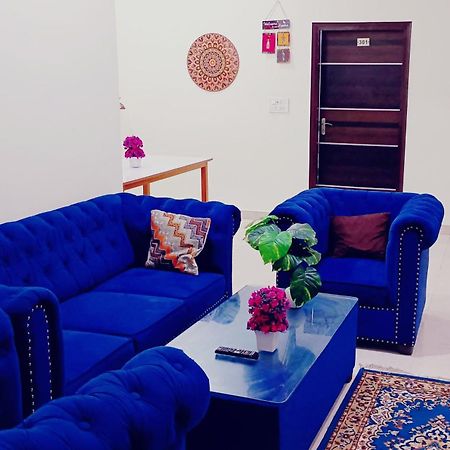Atulyam Stays Sushant Golf City Lucknow Exteriör bild