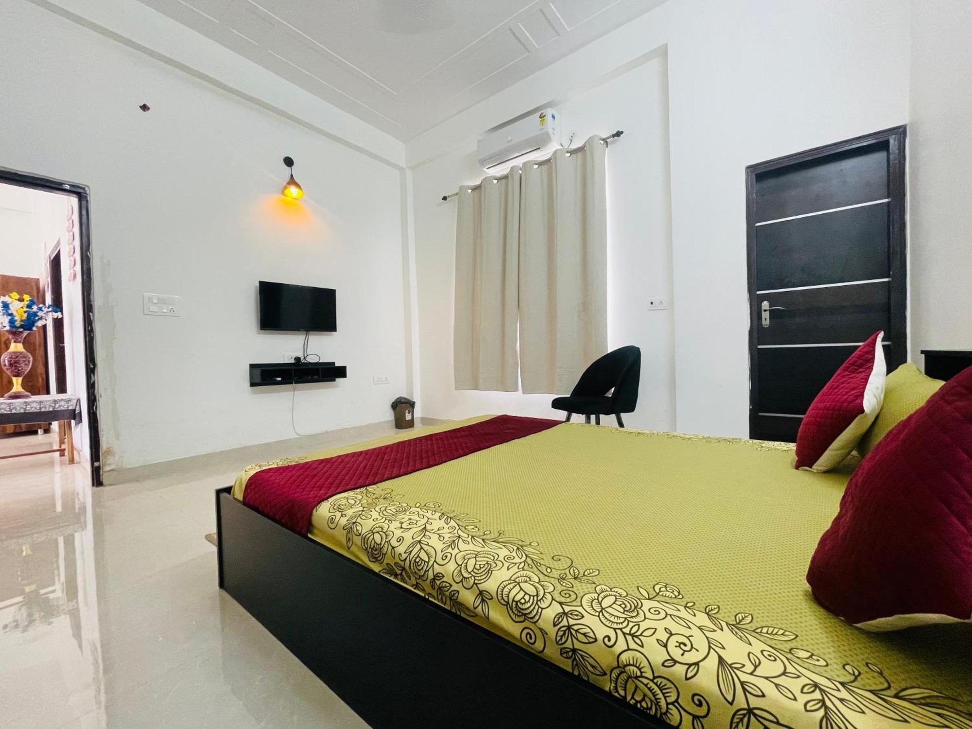 Atulyam Stays Sushant Golf City Lucknow Exteriör bild
