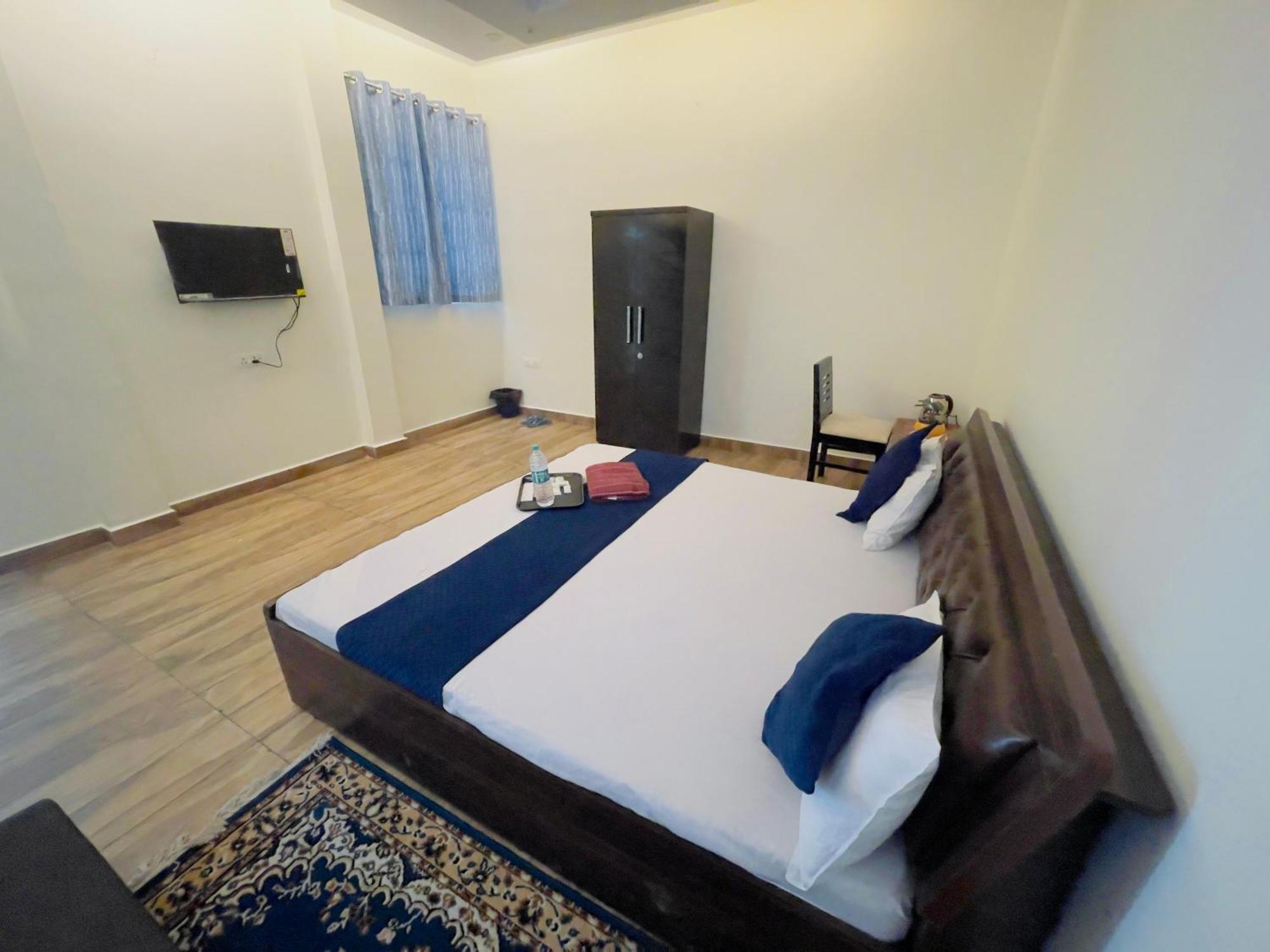 Atulyam Stays Sushant Golf City Lucknow Exteriör bild