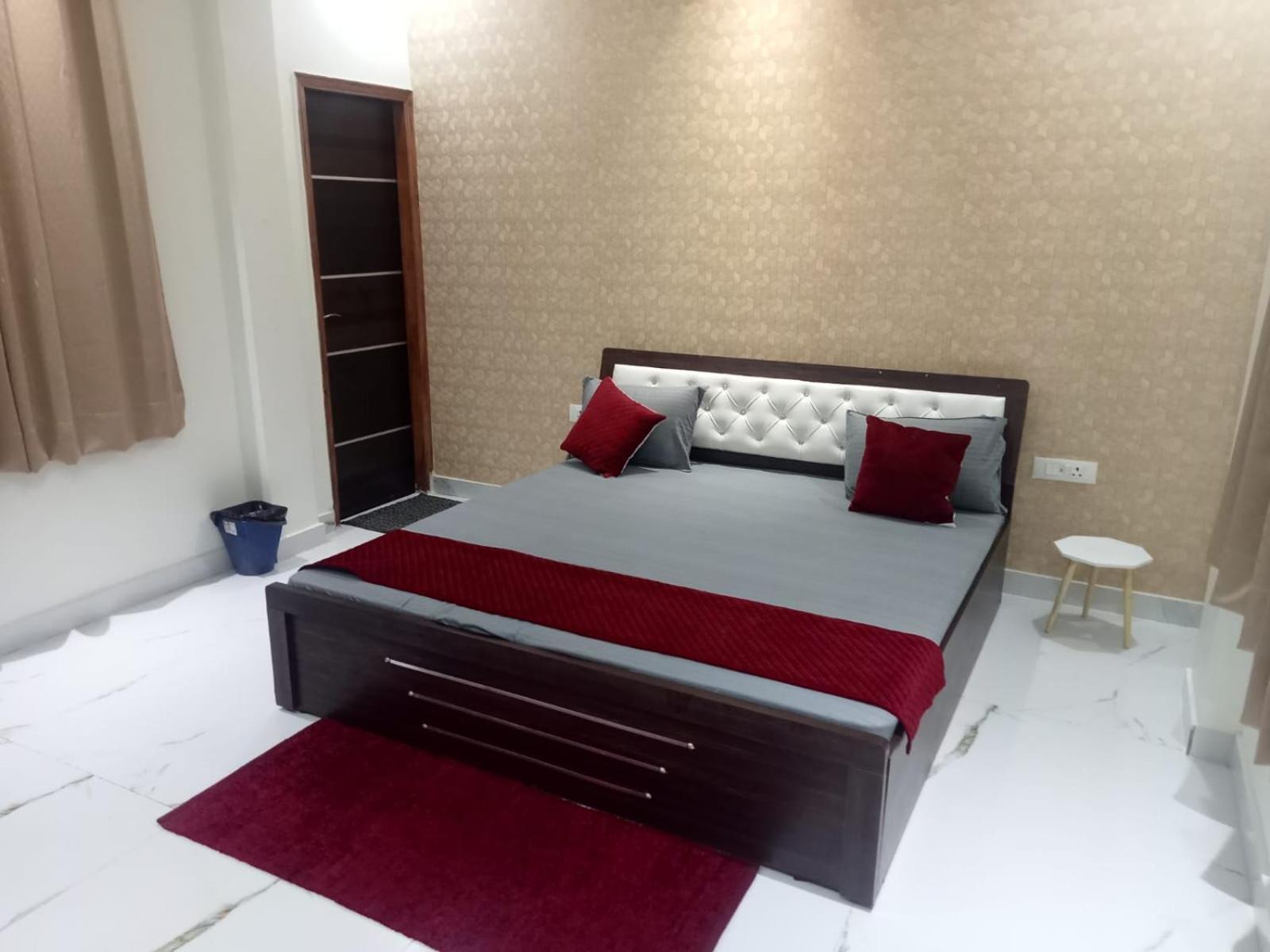 Atulyam Stays Sushant Golf City Lucknow Exteriör bild